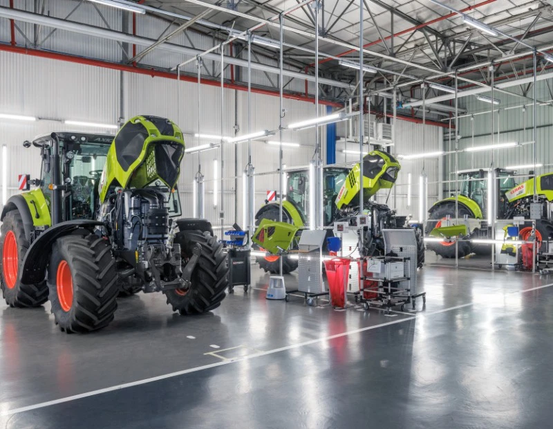 A CLAAS elindítja a "Jövő traktorgyárát" Le Mans-ban