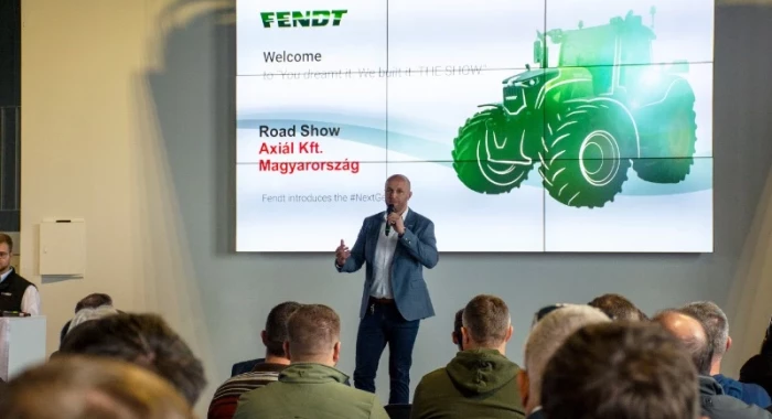 Fendt 700 Vario Gen7 bemutatót tartott az AXIÁL a DrivingCampen